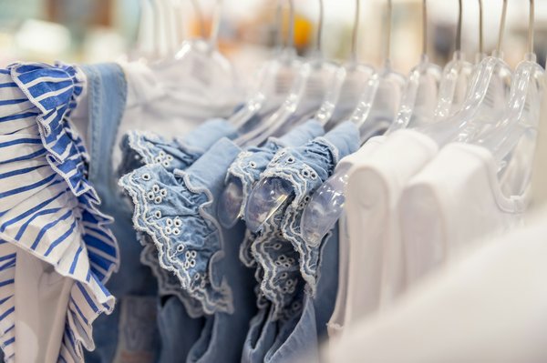 Vêtement occasion enfant : style écoresponsable à prix doux